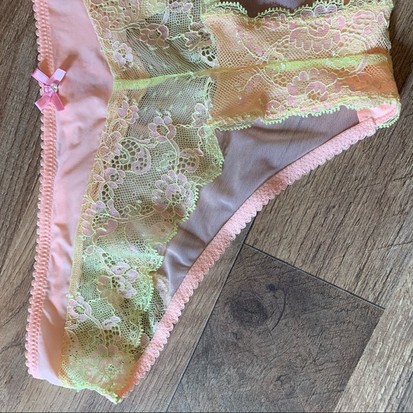 VS Pastel Lace Low Rise Cheekini Panty - Picture 2 of 9